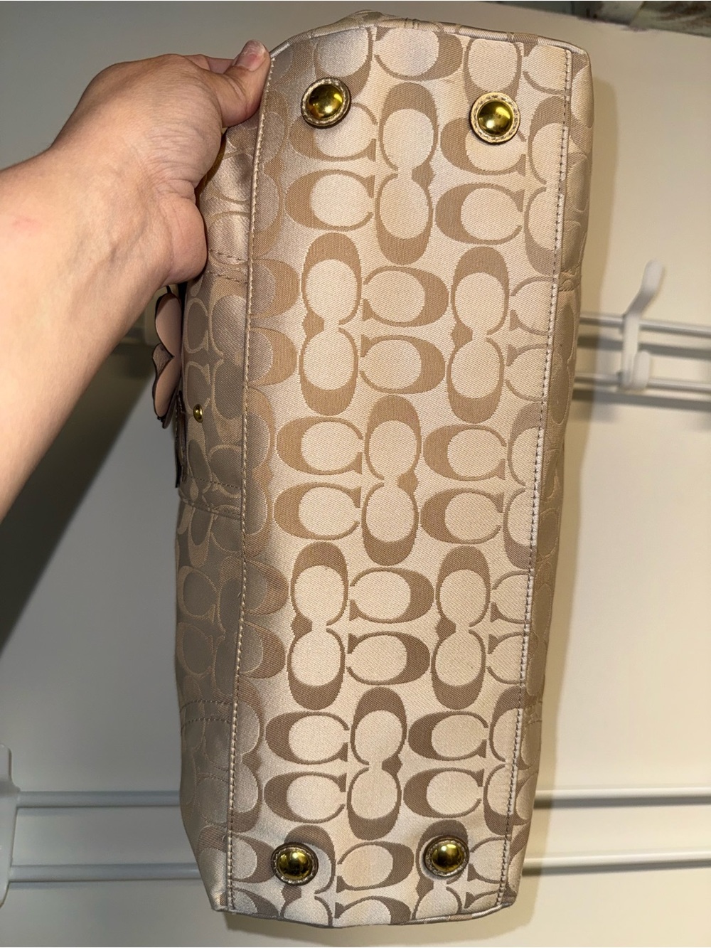 SOLD-Coach Floral Appliqué Classic Jacquard Medium Carryall Tote F18894 - Picture 6 of 13